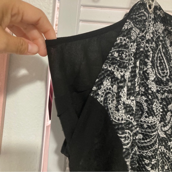 Michael Kors S Top Low Cut Open Cold Shoulders MK Logo Soft Blouse Chain. - Picture 6 of 6